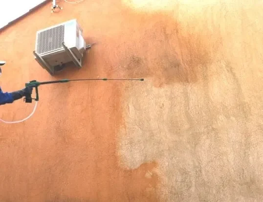 Nettoyage façade pulvérisateur