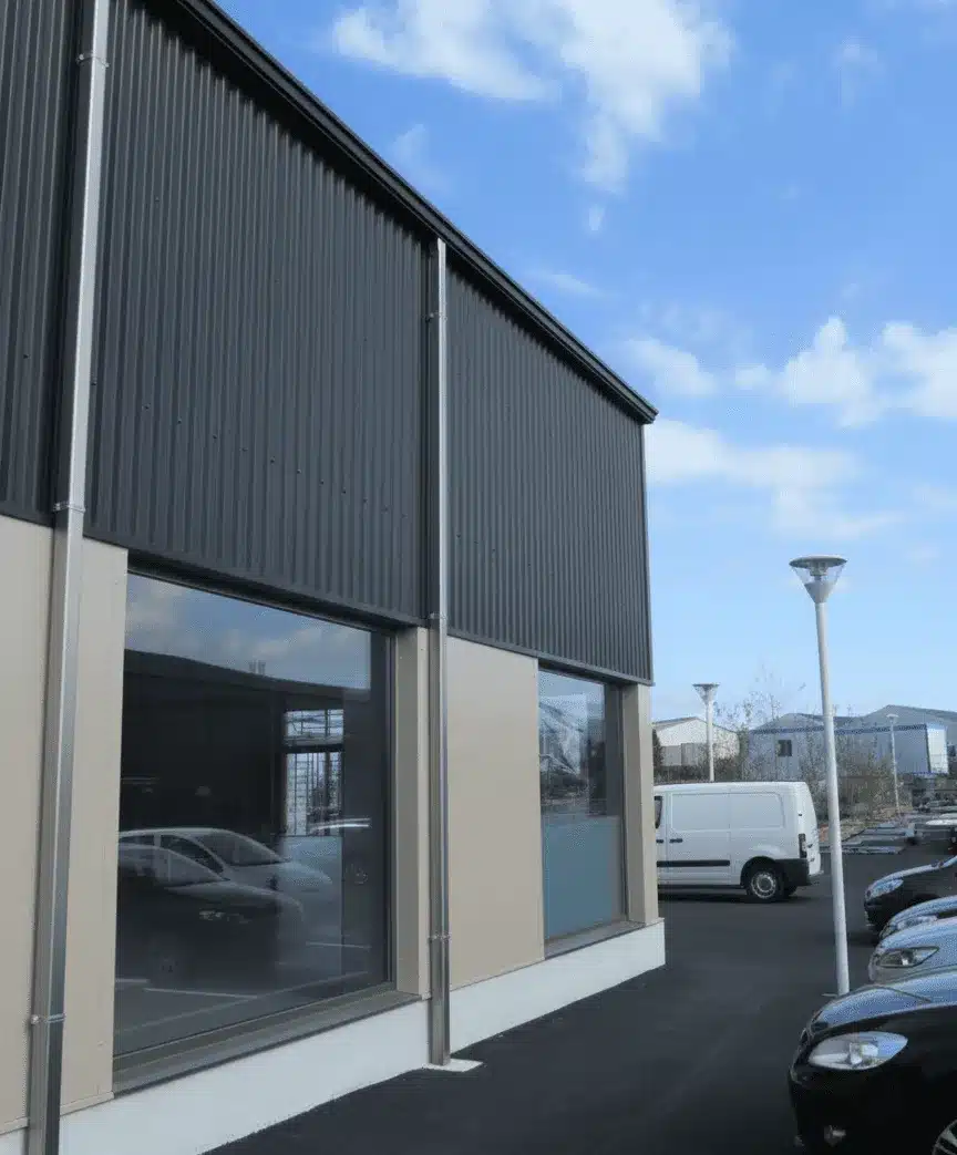 Nettoyage gouttières locaux commerciaux et industriels