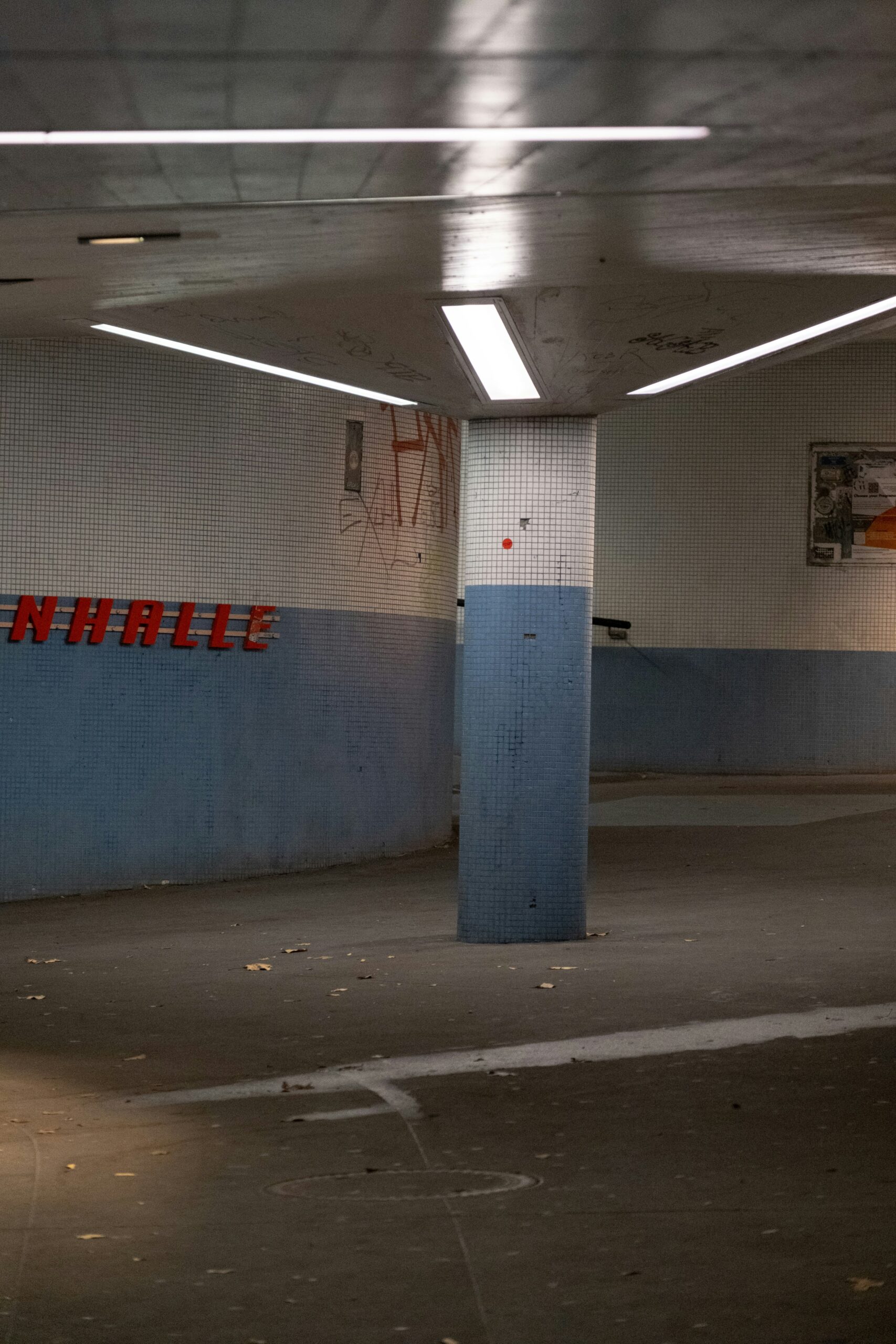 Nettoyage saletés surfaces parking